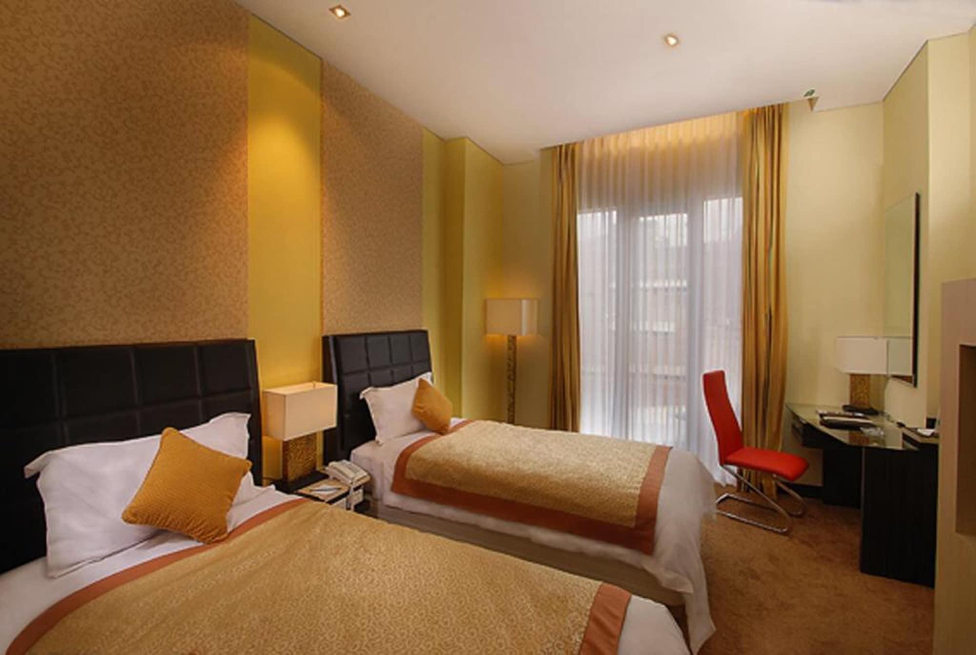 Golden Flower By Kagum Hotels Bandung Dış mekan fotoğraf