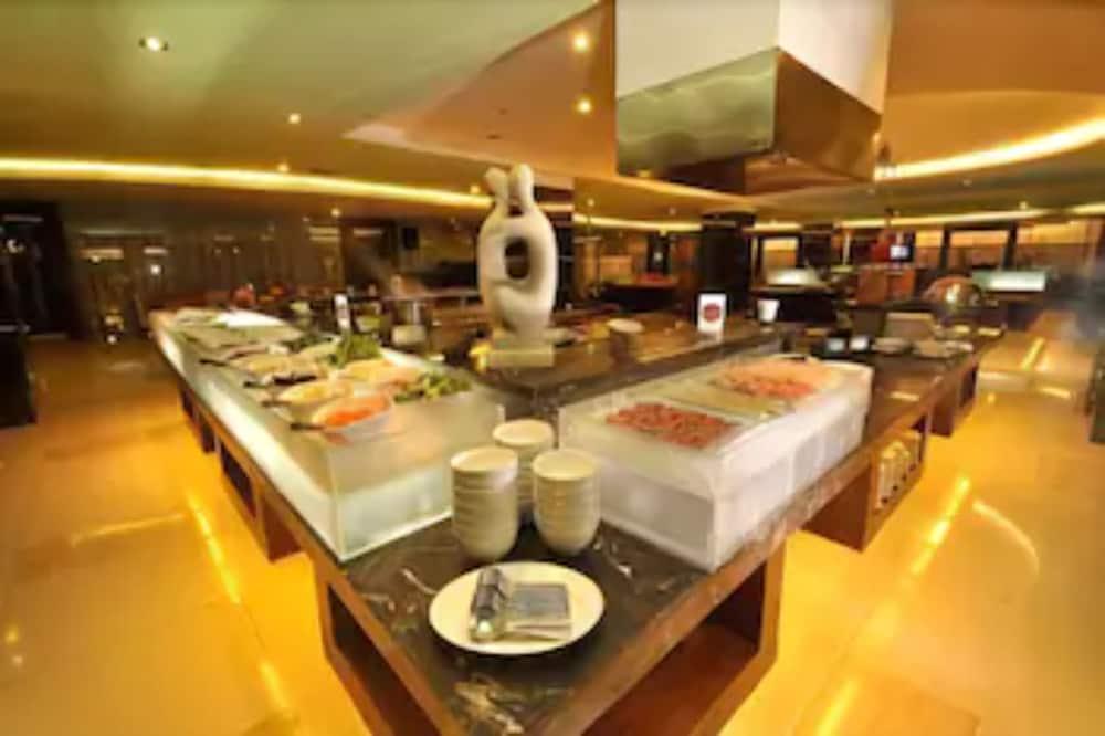 Golden Flower By Kagum Hotels Bandung Dış mekan fotoğraf