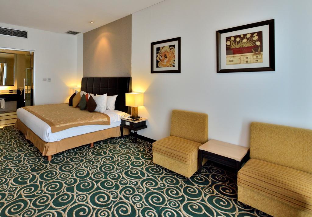 Golden Flower By Kagum Hotels Bandung Dış mekan fotoğraf