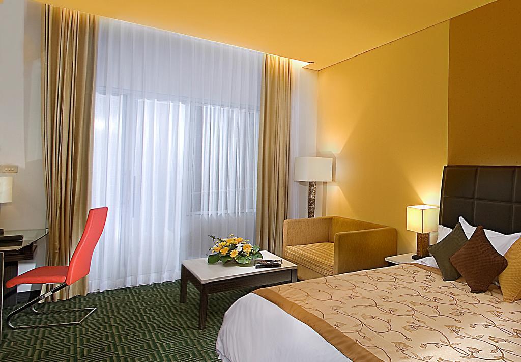 Golden Flower By Kagum Hotels Bandung Dış mekan fotoğraf